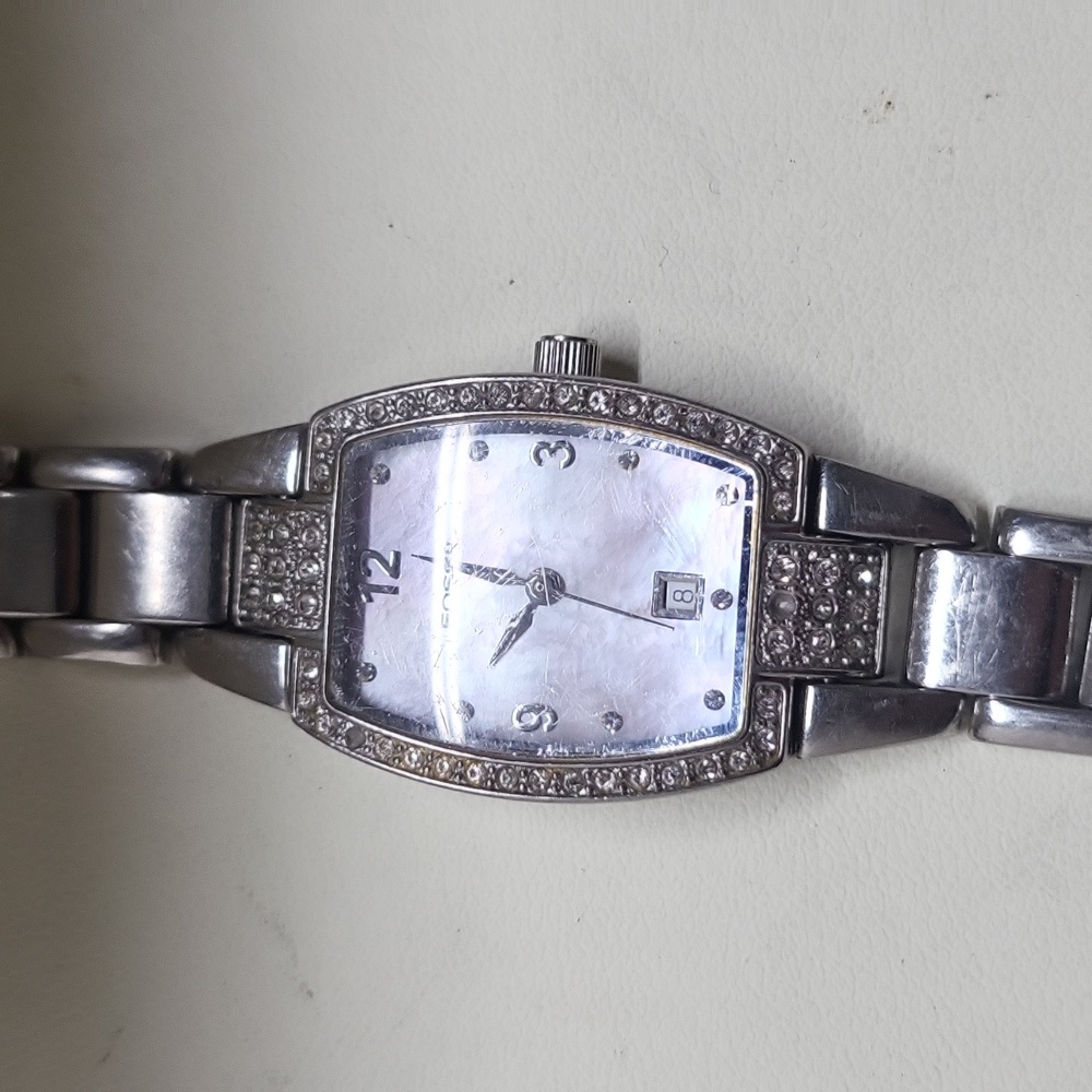 Beautiful used stainless steel Fossil watch. In used but excellent condition
